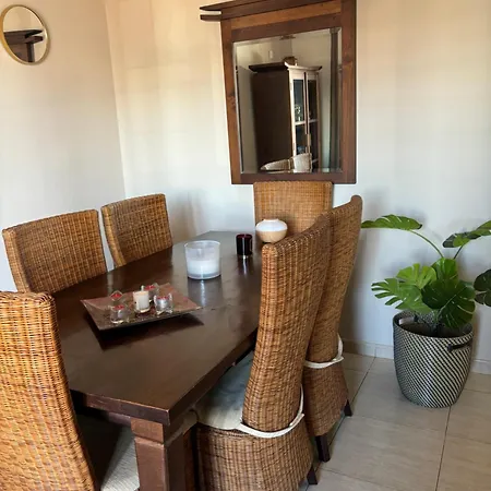 Casa Amplia Y Moderna De 3 En Complejo Con Piscina Casa de Férias *