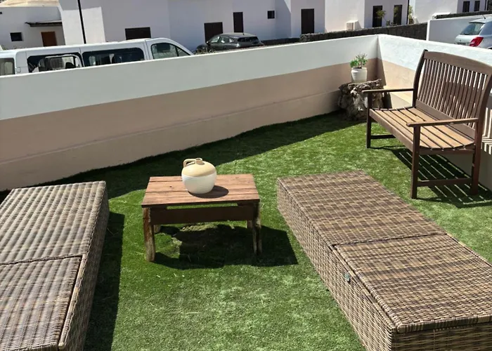 Hébergement de vacances Casa Amplia Y Moderna De 3 En Complejo Con Piscina Costa Teguise