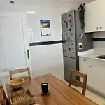 Casa Amplia Y Moderna De 3 En Complejo Con Piscina *