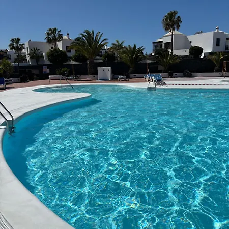 Holiday home Casa Amplia Y Moderna De 3 En Complejo Con Piscina